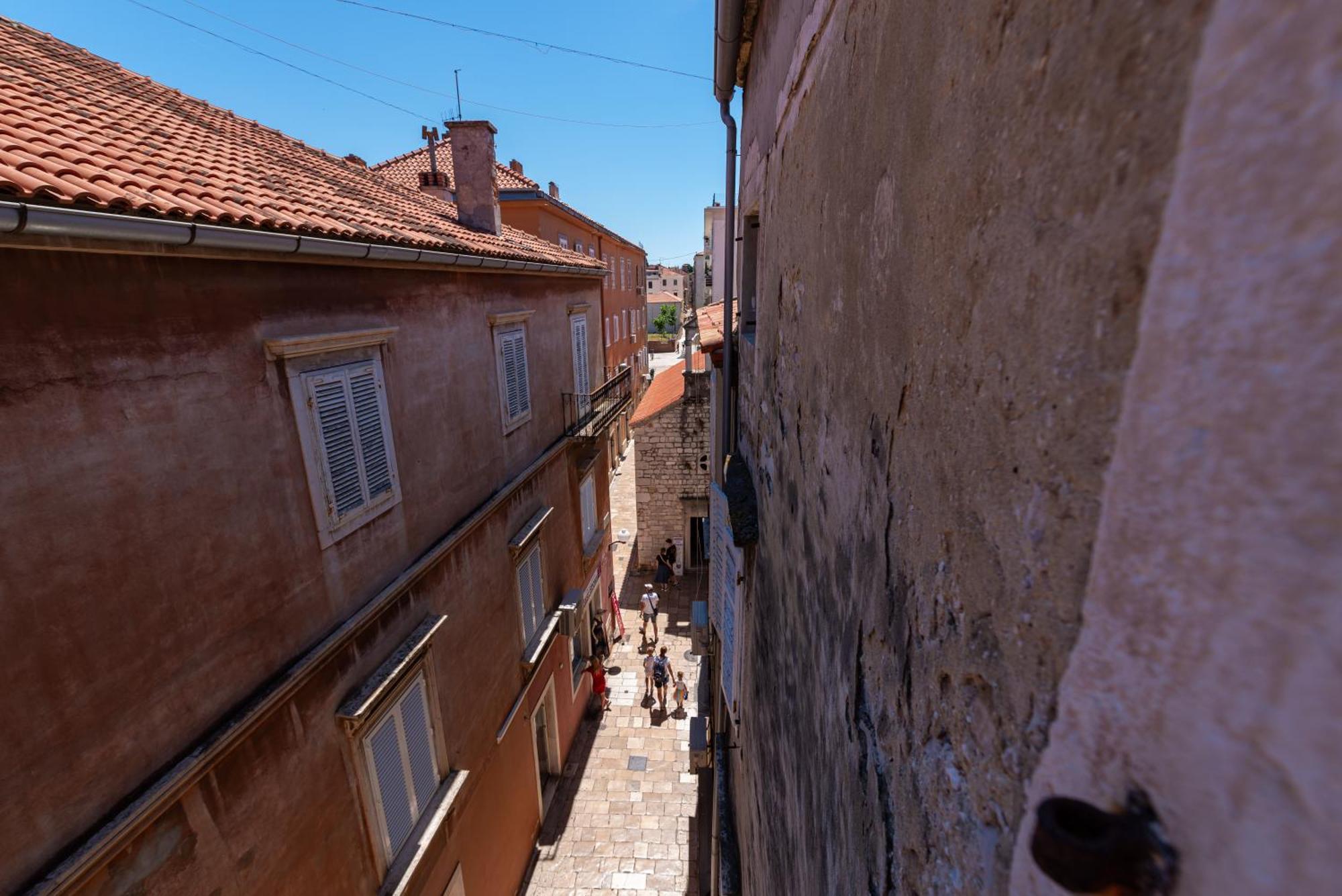 Timeless Antique Old Town With Terrace Lägenhet Zadar Exteriör bild